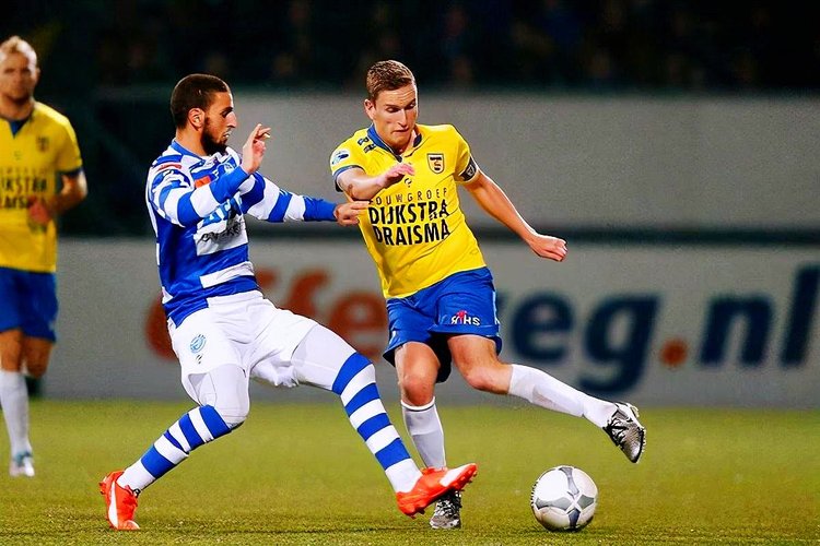 校园足球正 校园足球正