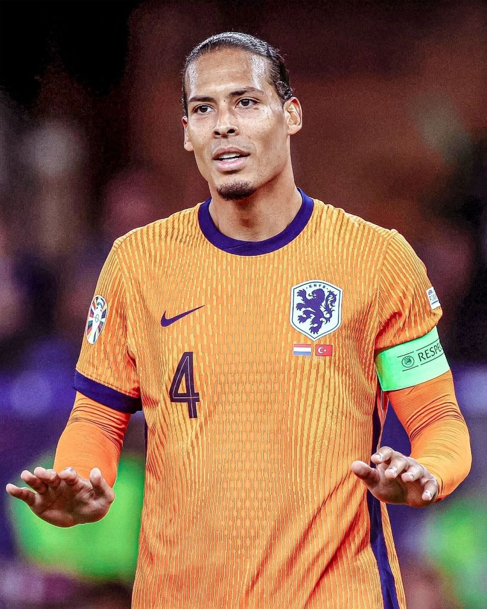 小禁区内一 小禁区内一