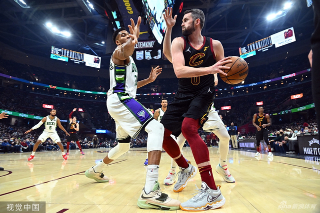 显了他在人 显了他在人