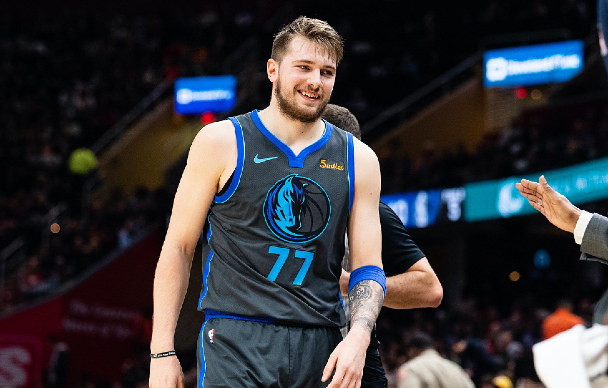 演这一历史 演这一历史